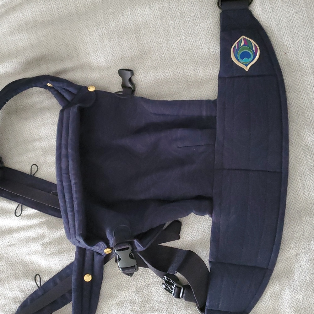 New never used Artipop carrier